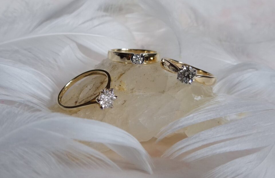 Luxusní business šperky značky FOX ze Zlaté Roudné v Plzni podtrhnou profesionalitu, sebevědomí i osobní značku.